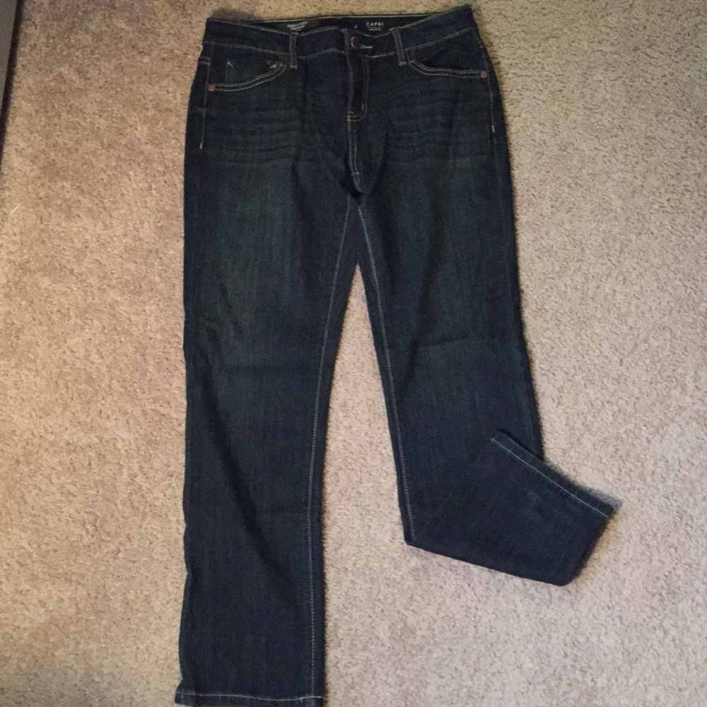 Vera Wang Jean Capri’s 👖